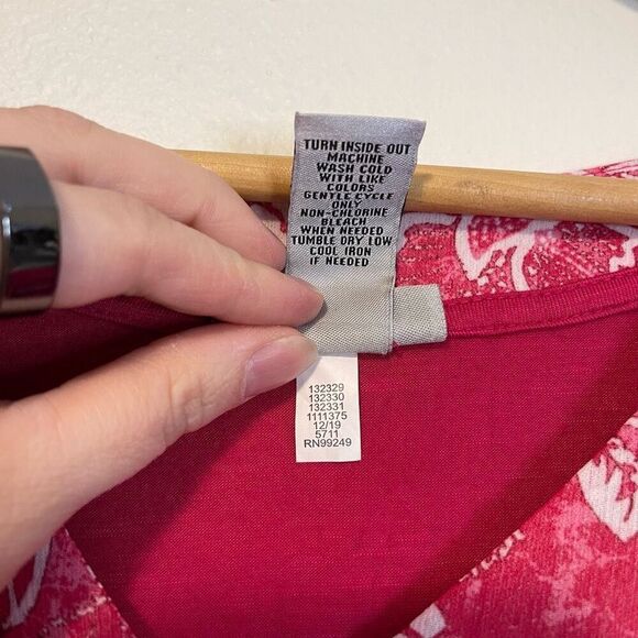 Catherine’s Pink V-Neck Top Size 4X - Picture 3 of 6